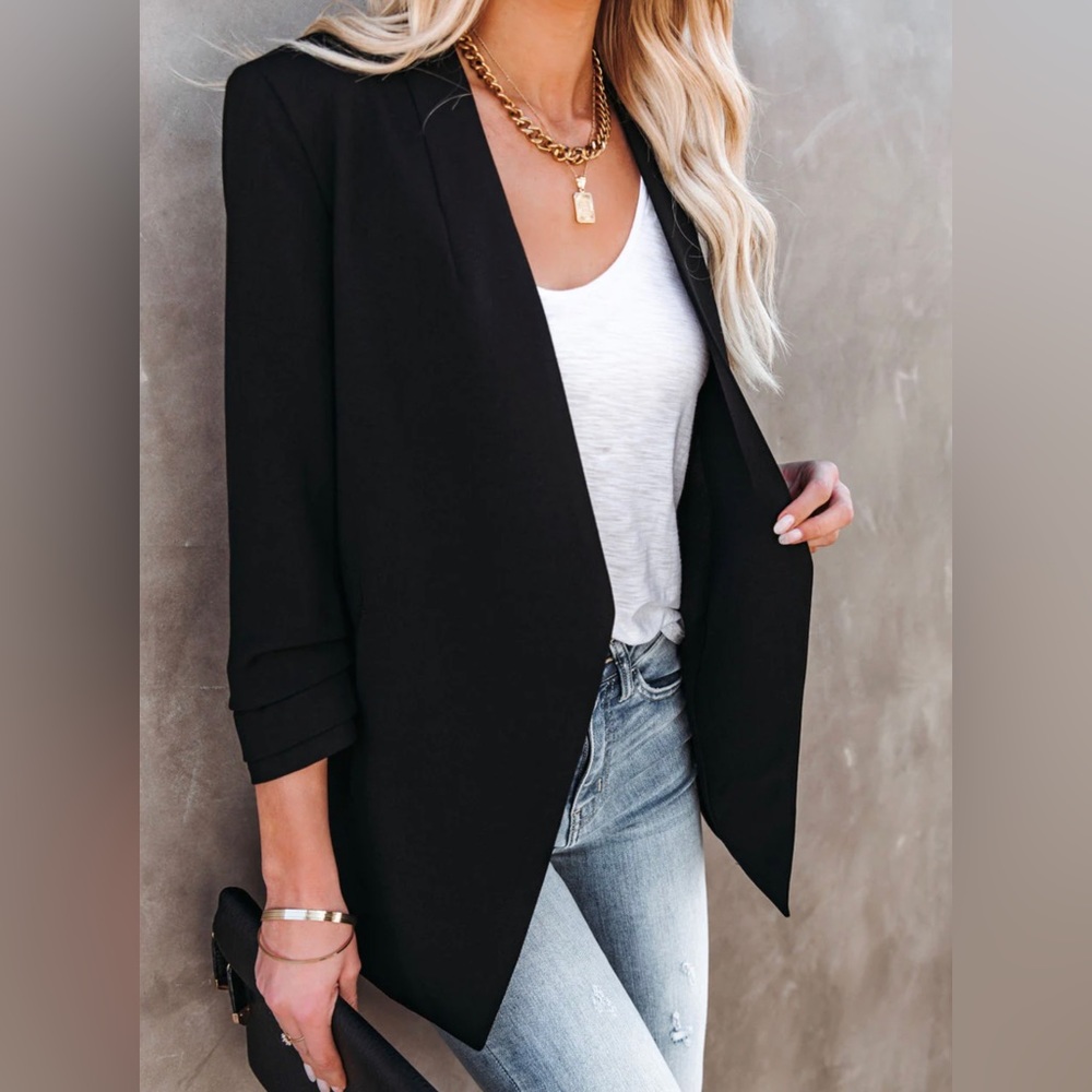 NWOT VICI Uptown Pocketed Blazer